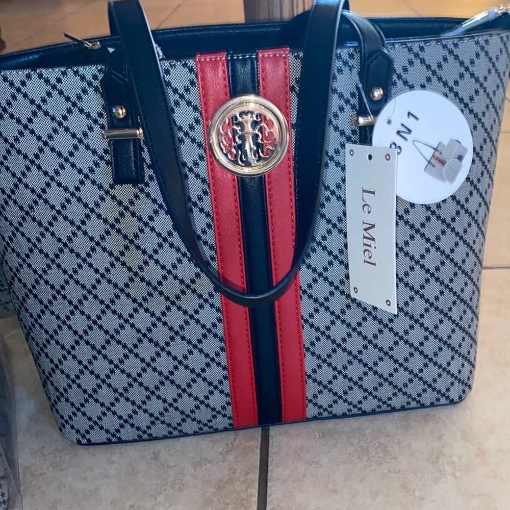 Le Miel 3 in one brand new bags